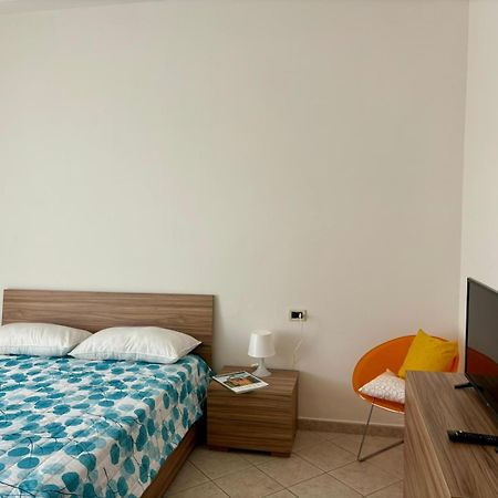 Apartamento Sole E Mare - Viareggio Exterior foto
